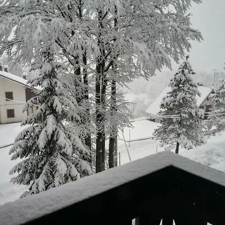 Appartamento Piancavallo Lejlighed *