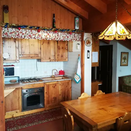 Appartamento Piancavallo Lägenhet *